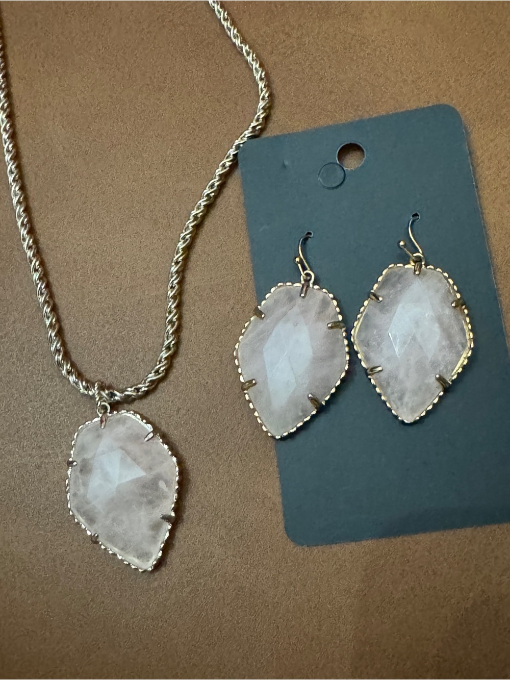 Kendra Scott Pale Pink Rose Quartz Leaf Pendant Necklace and Earrings - Gold